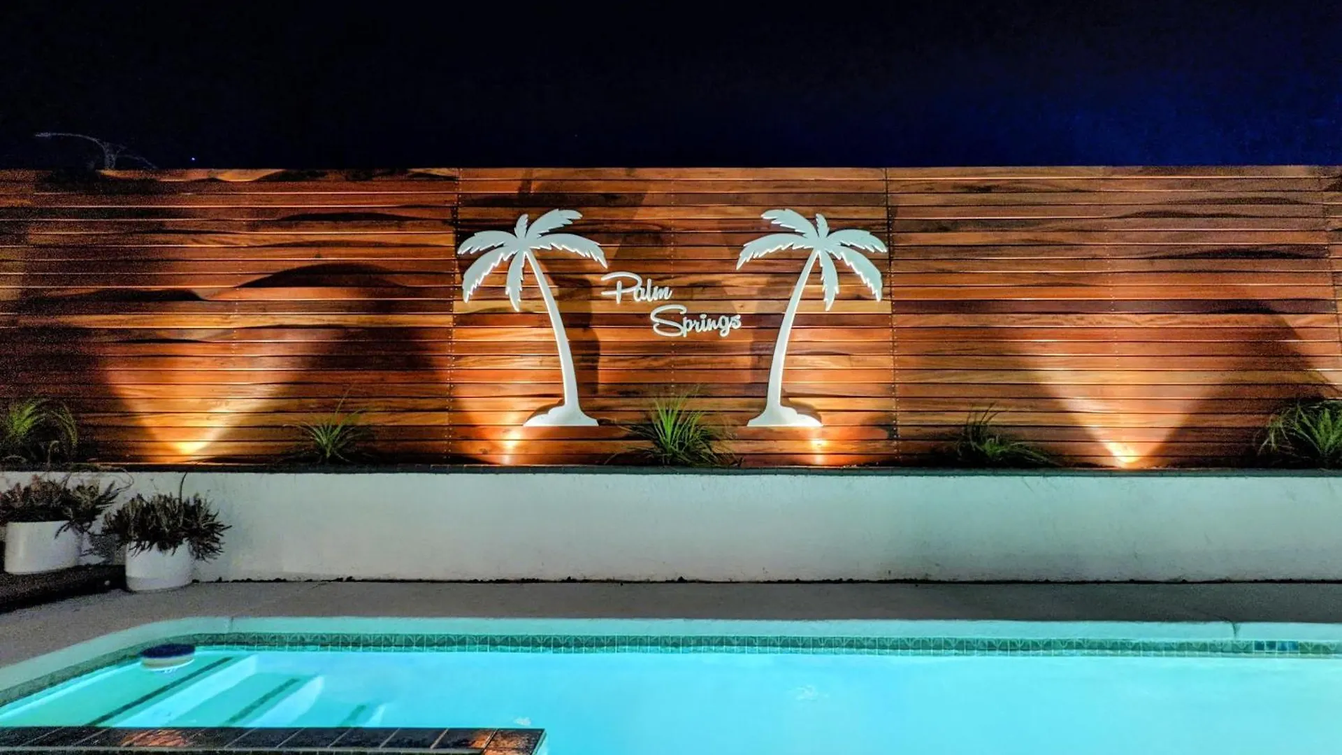 Serenity Now - Home With Pool, Spa, And Outdoor Shower Palm Springs Casa de Férias
